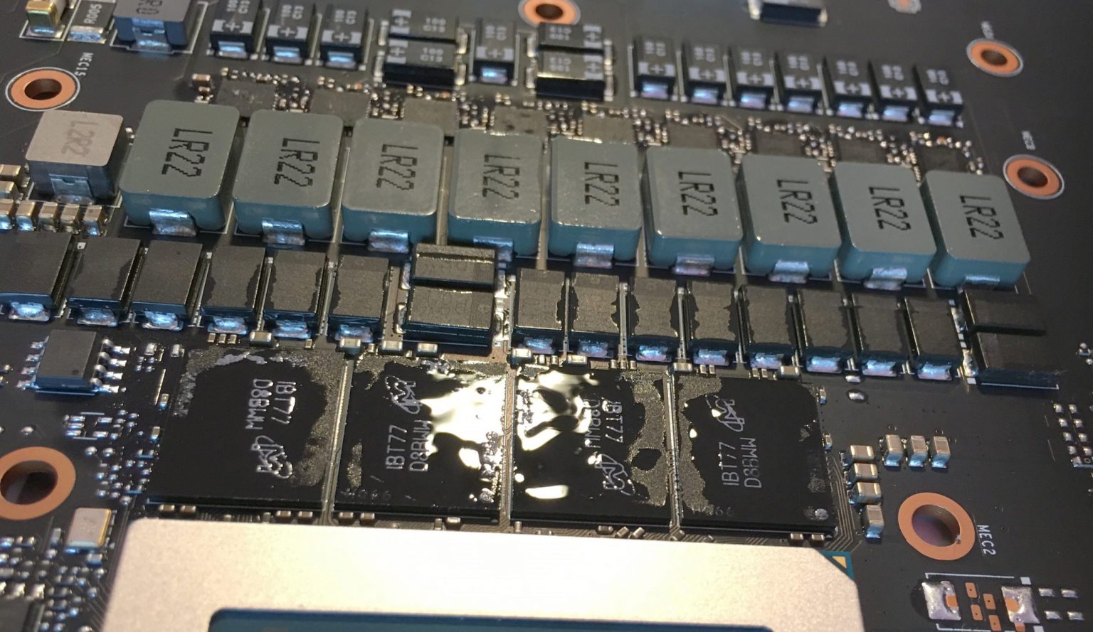 NVIDIA RTX 5090: potenza da workstation, prezzo da capogiro — per chi è?